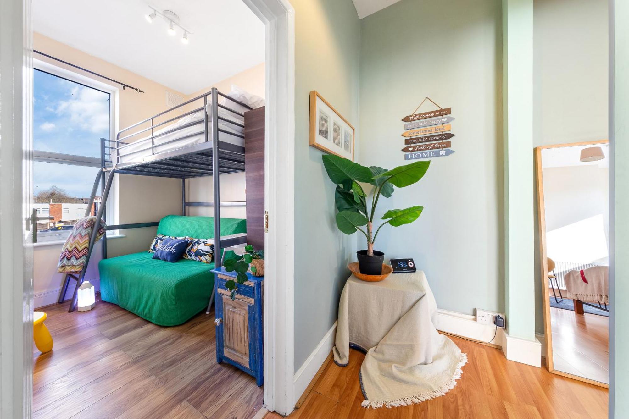 Appartement Big Ben, 10 Mins To Bridge, 5 Min Croydon, 30 Min Airport Londen